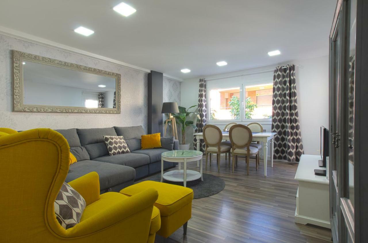 Apartment Ronda Sant Antoni Girona Luaran gambar